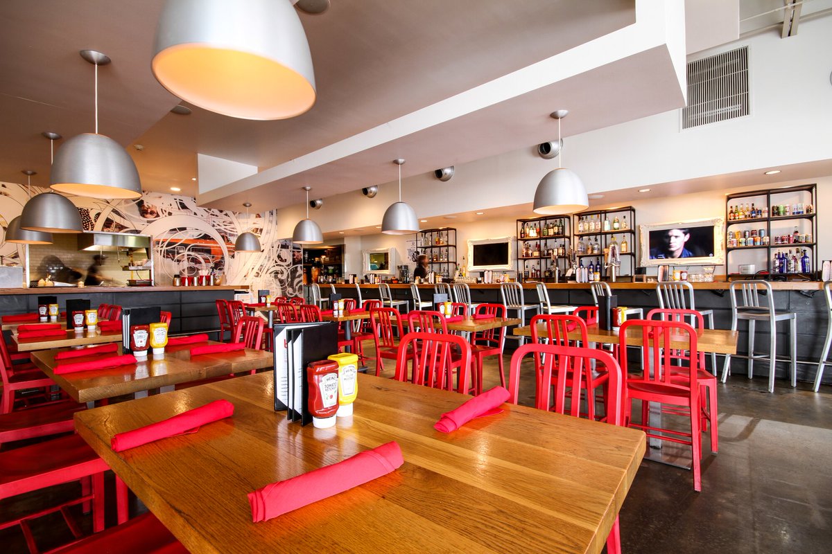 Anniversary coming up? Join us again and we'll make sure it's perfect! Book your table here: spt.to/JQnAl