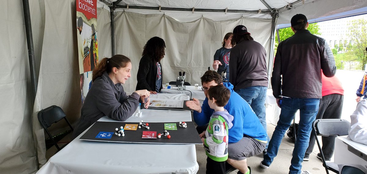 OtterbeinStem's tweet photo. #Otterbein STEM presents Grossology:The Science Of Icky, Sticky, Disgusting Things at the @COSI Science Festival! Eyeballs and hearts, animal skeletons and scat, stinky sock smells, and creepy crawlies under the microscope
#cosiscience #COSI #COSISciFest #cosicolumbus #grossology https://t.co/OQENbPc49m
