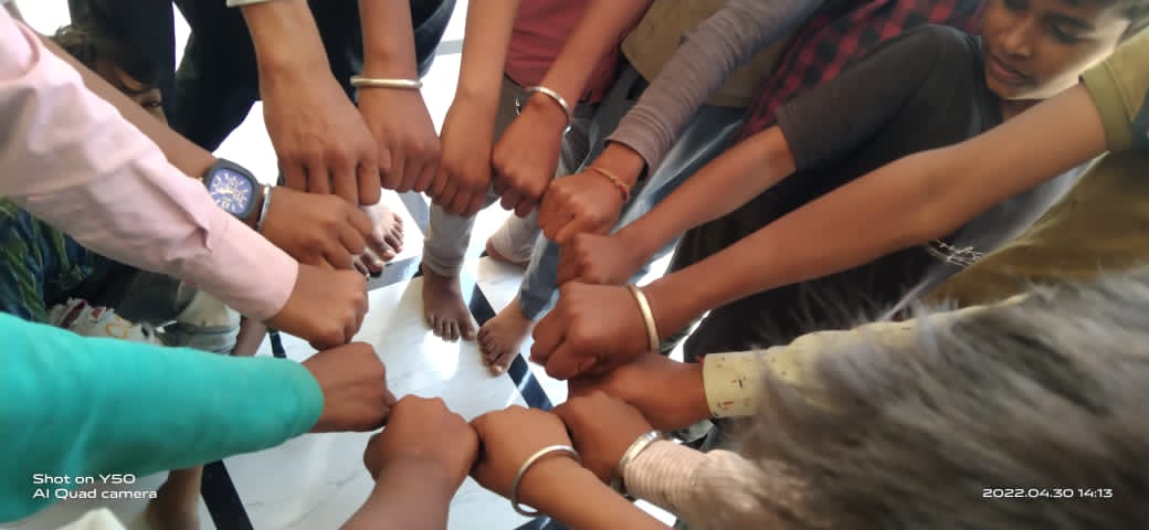 srsanghar's tweet photo. Completed Fifteen modules of #Gender_Boys_Equality Foundation Program in Gidardi,Talda and Lhasa villages.
@hariraj_vo https://t.co/I3fbnSRCvt