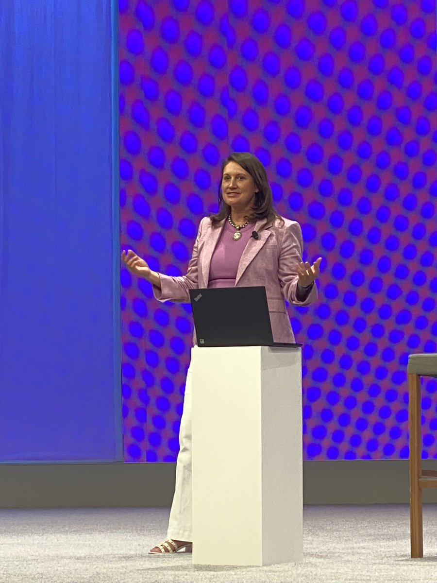 ca_kimbrough's tweet photo. Closing skills gaps to meet short term needs AND build a more diverse workforce for the long term @awils @successfactors #SAPSapphireOrlando https://t.co/9QFfodpDIS
