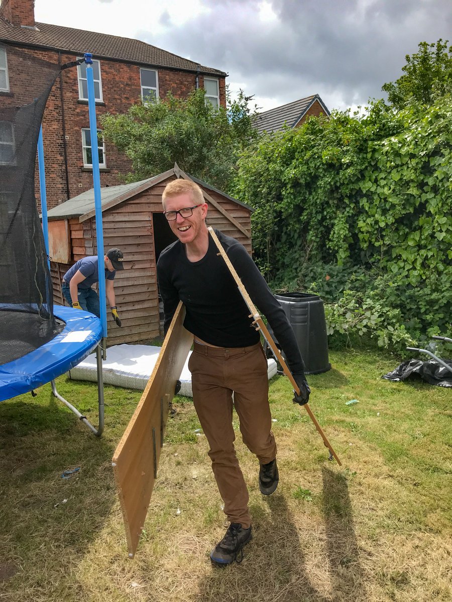 Was great to have colleagues from <a href="/MandSBank/">@mandsbank</a> volunteering their time to help spruce up the gardens of some of our properties this week, as part of our Garden Refurbishment project, which is also being funded by the business.
#autismsupport #autismacceptance #volunteering #wirral