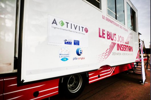 VGargenville's tweet photo. Le Bus Job Insertion @Les_Yvelines sera de retour pour vous aider à trouver un emploi, réussir une reconversion pro et aider les TPE-PME dans leurs démarches de recrutement.
📆 Lundi 16 mai, de 9h30 à 16h30.
📍 Pl. du Général de Gaulle.
🌐 + d'infos : https://t.co/Fp9cbQGQ94 https://t.co/xf1efhhQDs