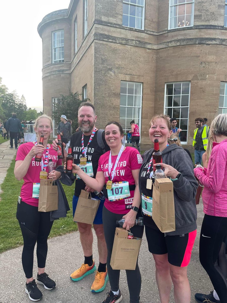 EarlyBirdRunnin's tweet photo. Great to see lots of the #EBRC at the #Rudding10K yesterday. Enjoying the run itself and along the apres run too
🟣⚫️🏃🏼‍♀️🏃🏻‍♂️#Cheers https://t.co/Y5c5fCUxfl