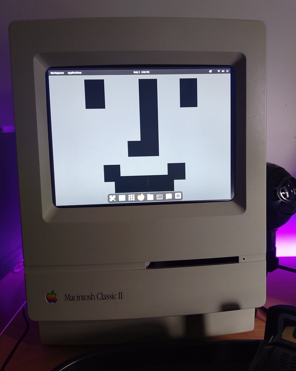 pop_os_official's tweet photo. A retro Pop!_OS Raspberry Pi 4 install!
📸 - JACK SEVERITY
#macintosh #calssic #ii #retro #mac #raspberry #pi #popos https://t.co/RdysjNEhzd
