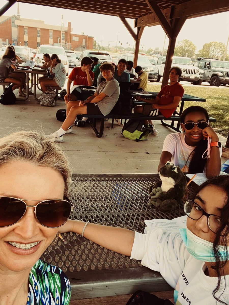 Kelly Van Sciever tweet media