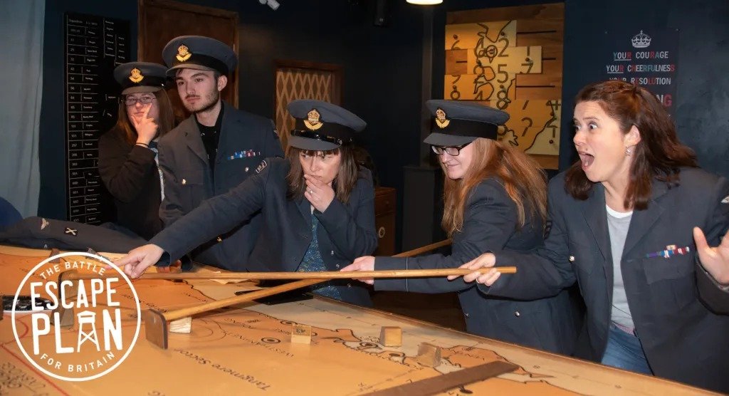 theescaperoomer tweet media