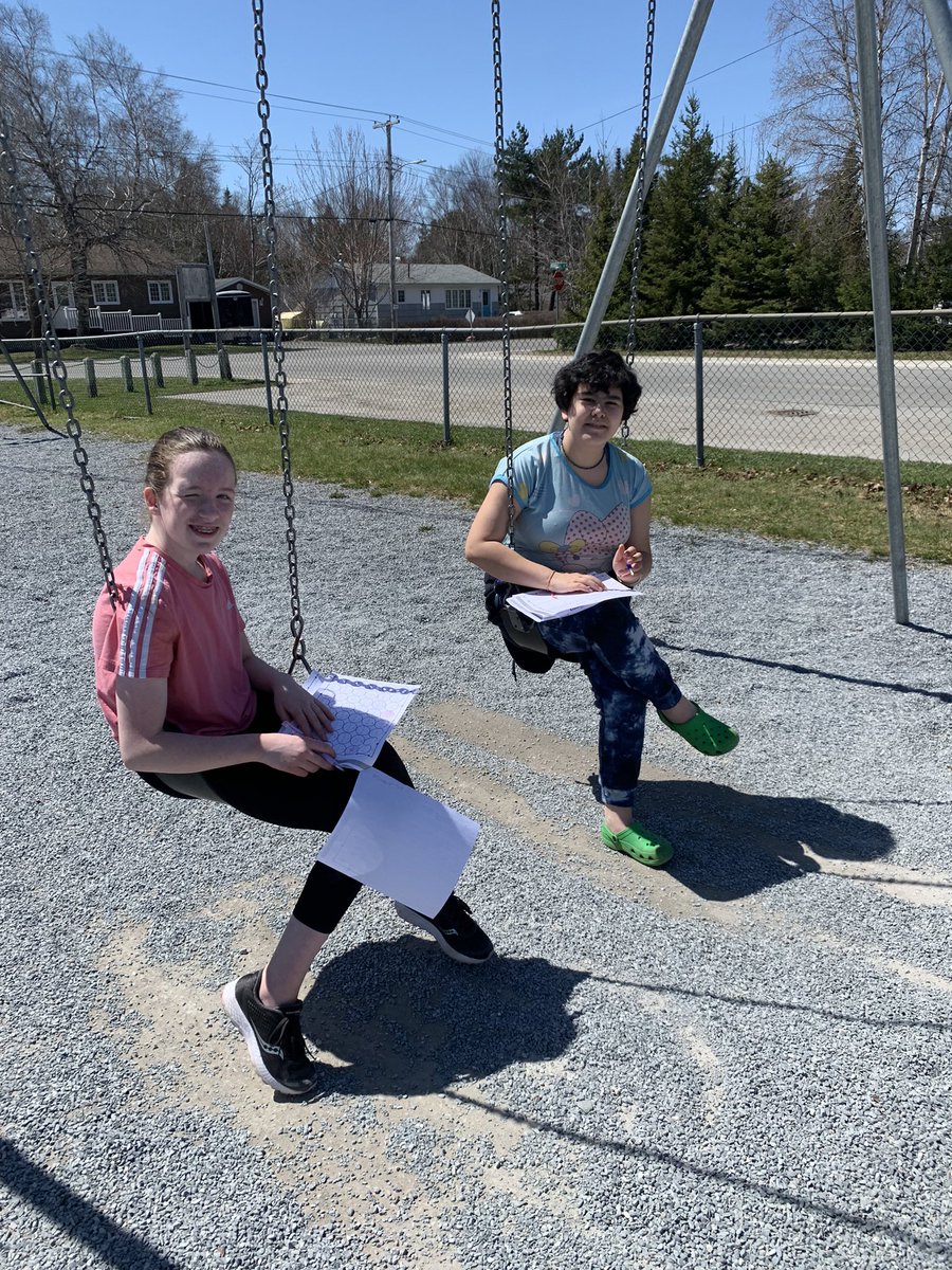 JessHogan15's tweet photo. Solving equations while being physically active in the sun! Health and math success today! @PasadenaAcademy https://t.co/ZNeQegyvCV