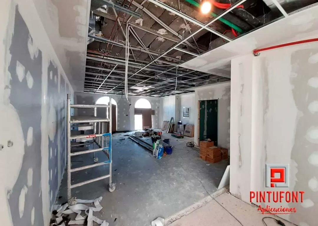 Pintufont1's tweet photo. Hemos comenzado un #nuevotrabajo, #Obras en el #Hospital de #AltaResolución  #MoróndelaFrontera. 
¿Pensando en alguna #reforma? Te ofrecemos #presupuestos #sincompromiso️.
#enlasmejoresmanos #rehabilitacion #edificio #reformaintegral #hospitales #pintura #aplicacionesdepintura https://t.co/rJz93GDjAp