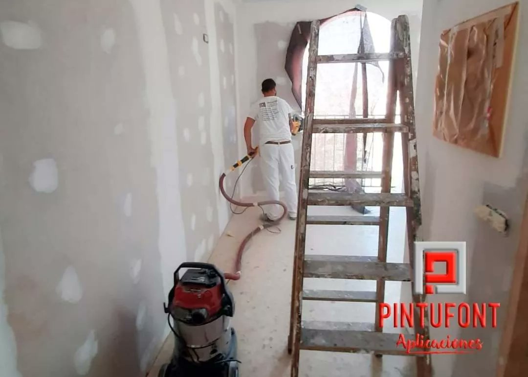 Pintufont1's tweet photo. Hemos comenzado un #nuevotrabajo, #Obras en el #Hospital de #AltaResolución  #MoróndelaFrontera. 
¿Pensando en alguna #reforma? Te ofrecemos #presupuestos #sincompromiso️.
#enlasmejoresmanos #rehabilitacion #edificio #reformaintegral #hospitales #pintura #aplicacionesdepintura https://t.co/rJz93GDjAp