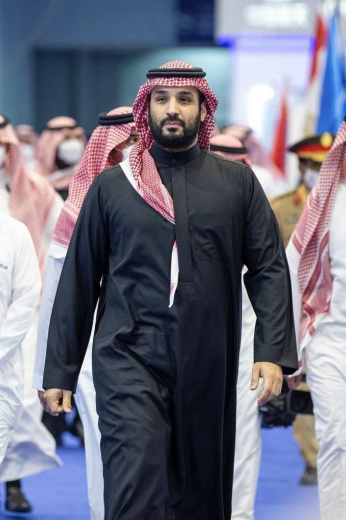 سيدي.. #ولي_العهد
--
فخرنا وعزنا.. منا وفينا
🇸🇦💚🇸🇦