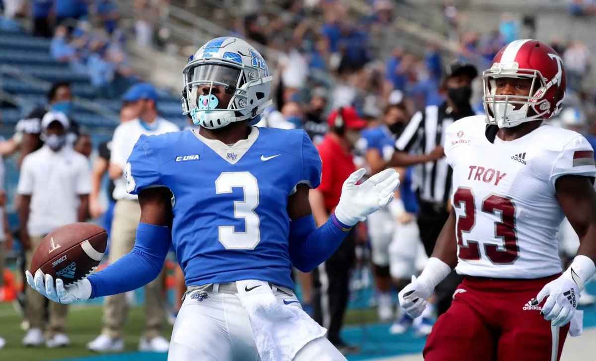 JamariWright18's tweet photo. AGTG🙏🏾Extremely Blessed to receive my first D1 Offer from Middle Tennessee State University 🖤🤍💙 @ChadSimmons_ @Mansell247 @RecruitGeorgia @peachcofootball https://t.co/mITBUYWomh