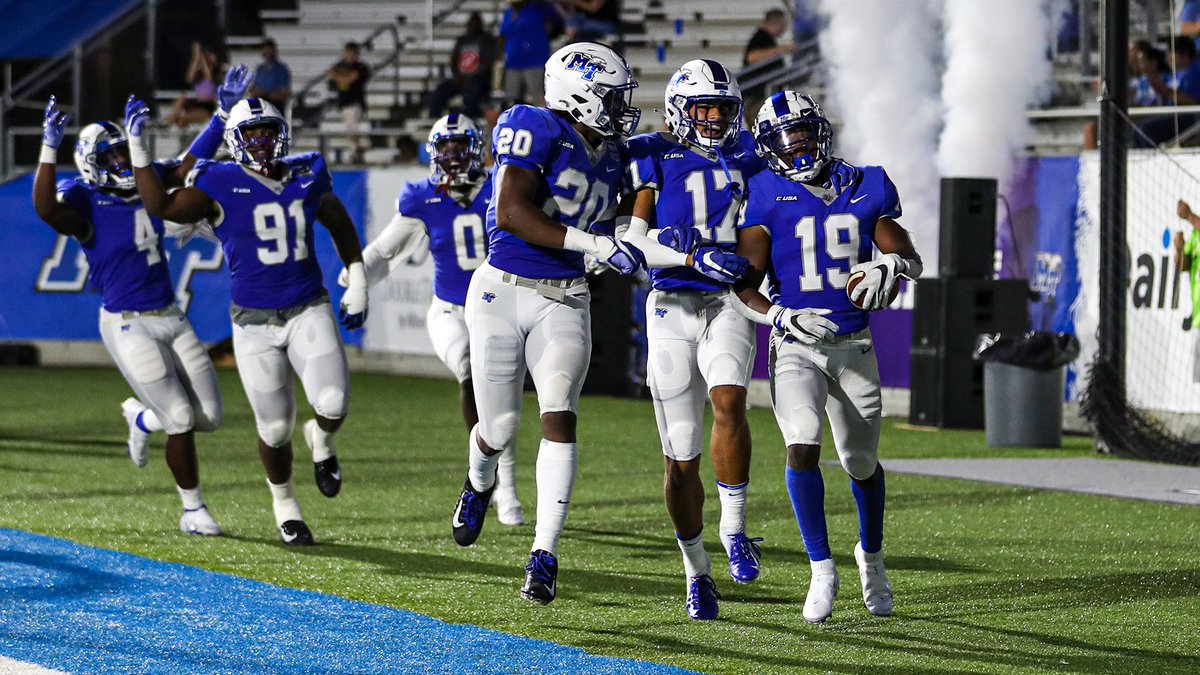 JamariWright18's tweet photo. AGTG🙏🏾Extremely Blessed to receive my first D1 Offer from Middle Tennessee State University 🖤🤍💙 @ChadSimmons_ @Mansell247 @RecruitGeorgia @peachcofootball https://t.co/mITBUYWomh