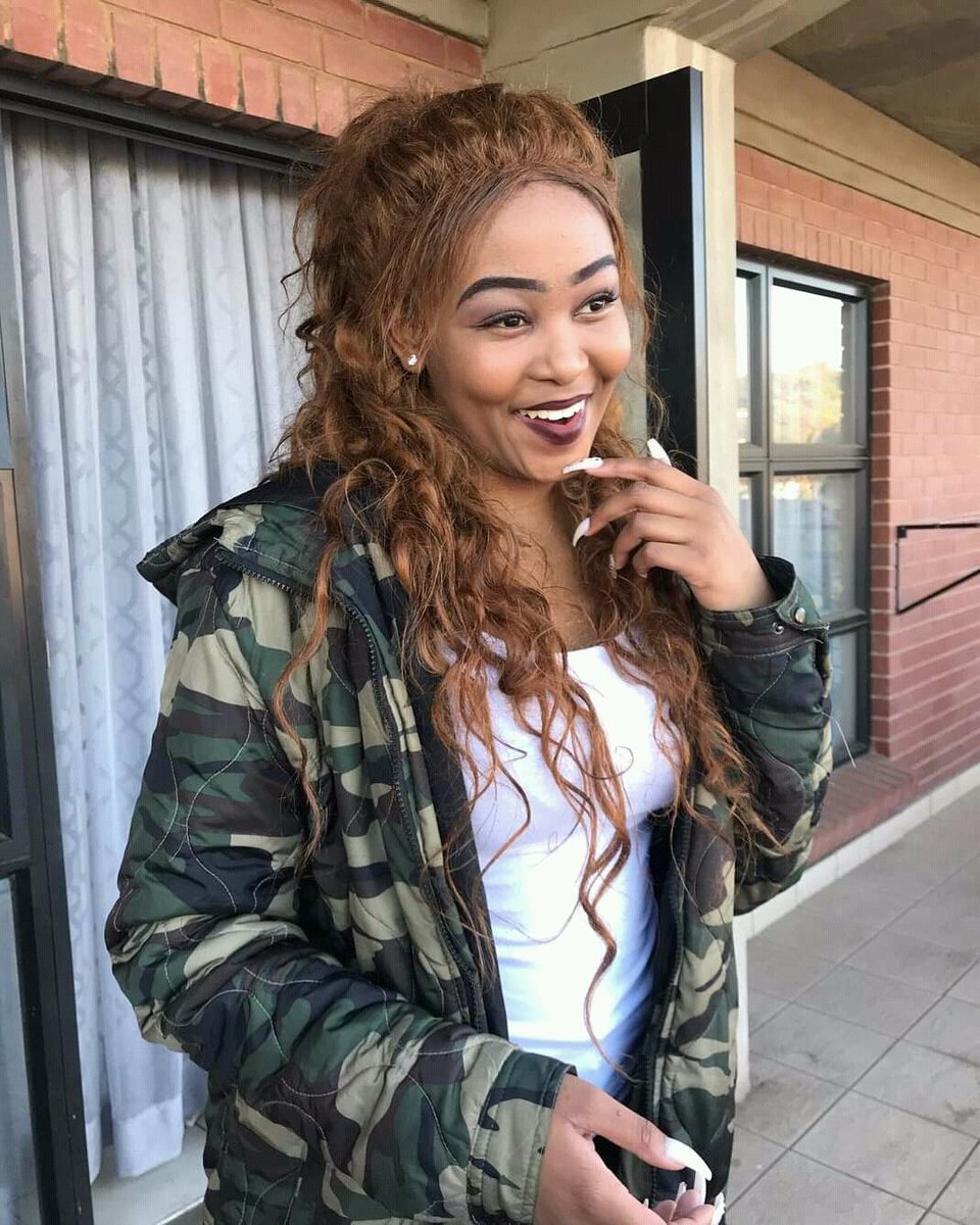 joy_zelda's tweet photo. Oratile maitisa as (Executive Eunice Nkadimeng ) Retweet if you enjoy her character 
#SkeemSaam https://t.co/cUw7ysj6LF
