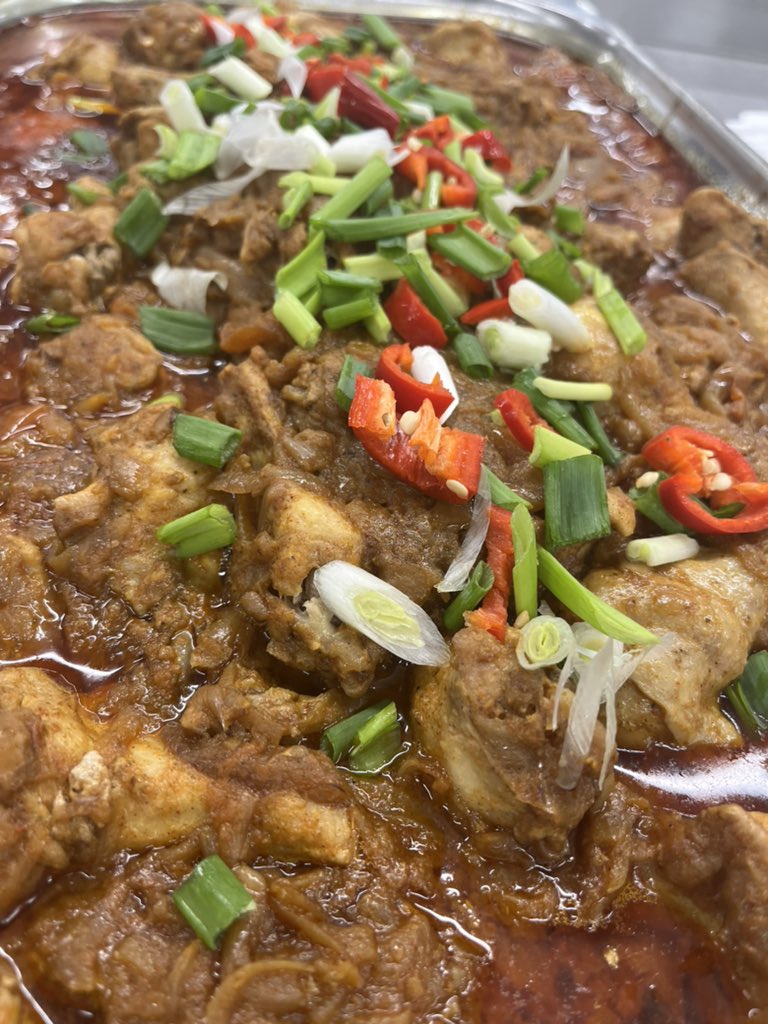 pardeep19922328's tweet photo. Yum yum #deliciouscurry 
Chicken wings curry served with Basmati Rice and Veg Curry 🍛 
 👩‍🍳👩‍🍳👩‍🍳

#RecipeOfTheDay #goodcomments #foodie #food #chefkaur #goodfeedback #foodthatmakesmehappy #curryni #aroma #allfromscratch https://t.co/UKHu58LoSv