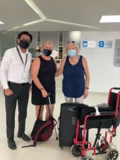 uOttawaMERCI's tweet image. Thank you @notjusttourists for your generosity! We, at MERCI, greatly appreciate your help in coordinating this wheelchair donation to the Hospital Regional Puerto Vallarta, Mexico!