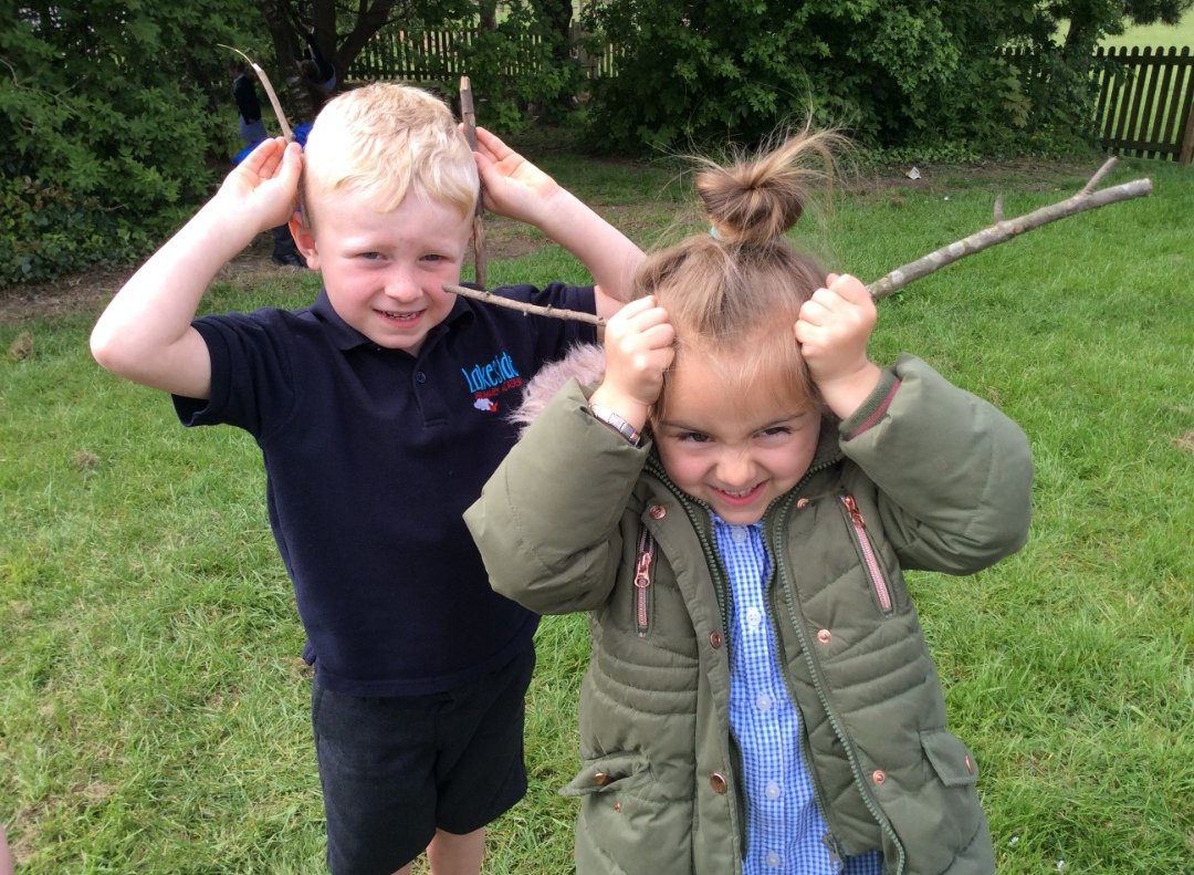 LakesideYork's tweet photo. EYFS read the story 'Are these my horns' in the forest school. They then went off to search for objects that they could use as horns!
They had lots of discussions about similarities and differences.
#thatisnotastick #LakeEYFS #forestschool https://t.co/rwT2ct1cV4