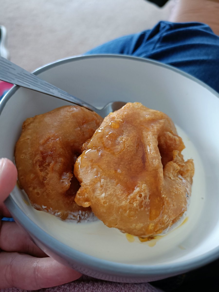 antiquestwins's tweet photo. I missed these soooo much when we lived up north.
#pineapplefritters from the Chinese takeaway https://t.co/989TXssajC