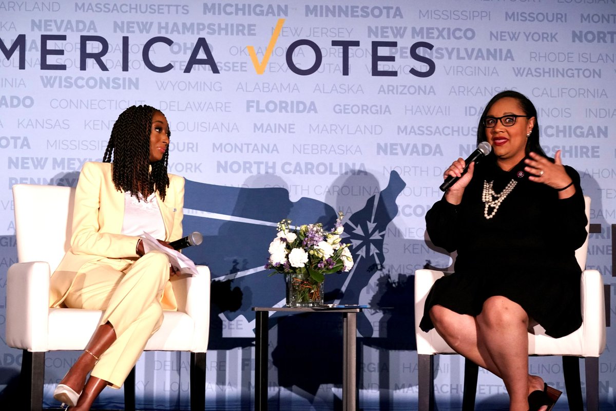 AmericaVotes's tweet photo. We kicked off the afternoon sessions of #AVSummit2022 day two with a conversation between Congresswoman @NikemaWilliams and @EmergeAmerica President @AshantiGholar about the road ahead in the fight for voting rights and democracy protections. Thanks for sharing your insights! https://t.co/coGzgaQ2eo