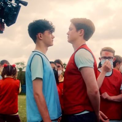. <a href="/joelocke03/">:)</a> y <a href="/kit_connor/">‏ؘ</a> grabando la primera temporada de #Heartstopper 🎬🍂

#HeartstopperNetflix 
#RENEWHEARTSTOPPER