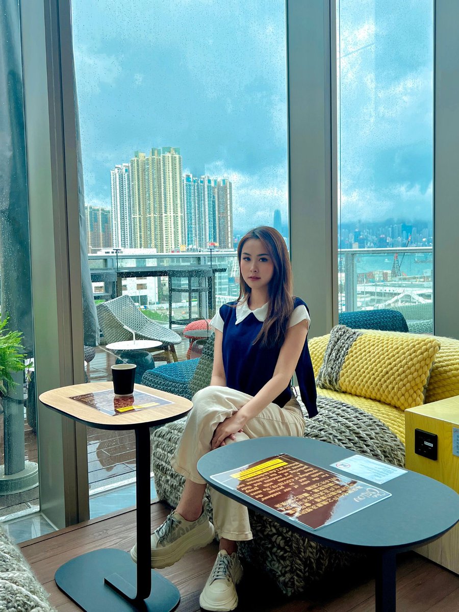 uniqchloee's tweet photo. The weather is gloomy like the #Crypto  #NFTs markets…. When will we see sunshine again….. #WAGBO #BAYC #MAYC https://t.co/vJNjJfuj7U