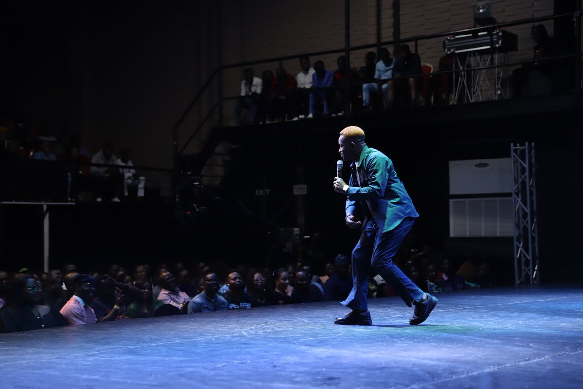forevercfr's tweet photo. Pictures they say don't lie and it's the truth. Sunday was fire. The CHANGED WORLD TOUR just started and Lagos experience it fully. 

My name is FOREVER. I am a comedian and i am very funny. #changedworldtour #changedworld #comedianforever https://t.co/1x5dskhmiR