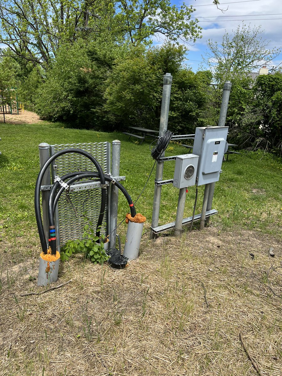 CNNickyb's tweet photo. @DominionEnergy I’ve reached my breaking point. We have been calling to get this removed for months. To what end, do I need to explain to Dominion that we open up our property to children in less than 2 weeks, is this not a hazzard? https://t.co/nxW3ZMAQCF