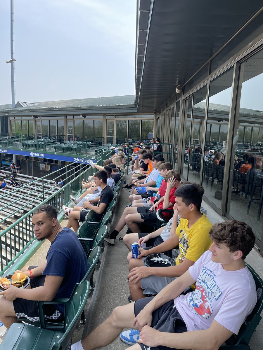 CteMchs's tweet photo. Mr Cain’s sports marketing class, taking in the product. Thanks again @KCCougars @MCHSBoysBball @BryanZwemke @MCHSDistrict111 https://t.co/N55HR23u4X