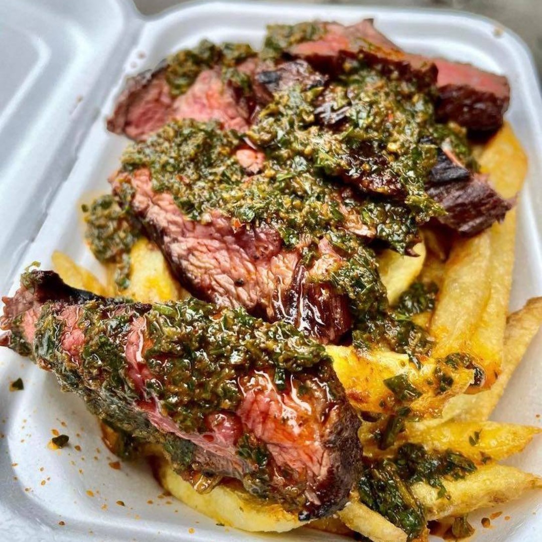 Food porn at its finest! 🔥

Churrasco steak with chimichurri sauce and fries by @thebeefsteaks at @maltbystmarket

📸 @fungry.nomad

#market #markets #maltbystreet #streetmarket #maltbystreetmarket #street_vision #londoneats #streetfoodlondon #ldn #london #drinklondon
