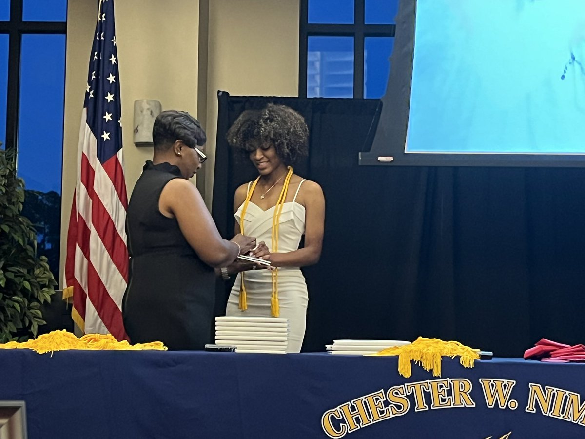 Theresa Courts tweet media