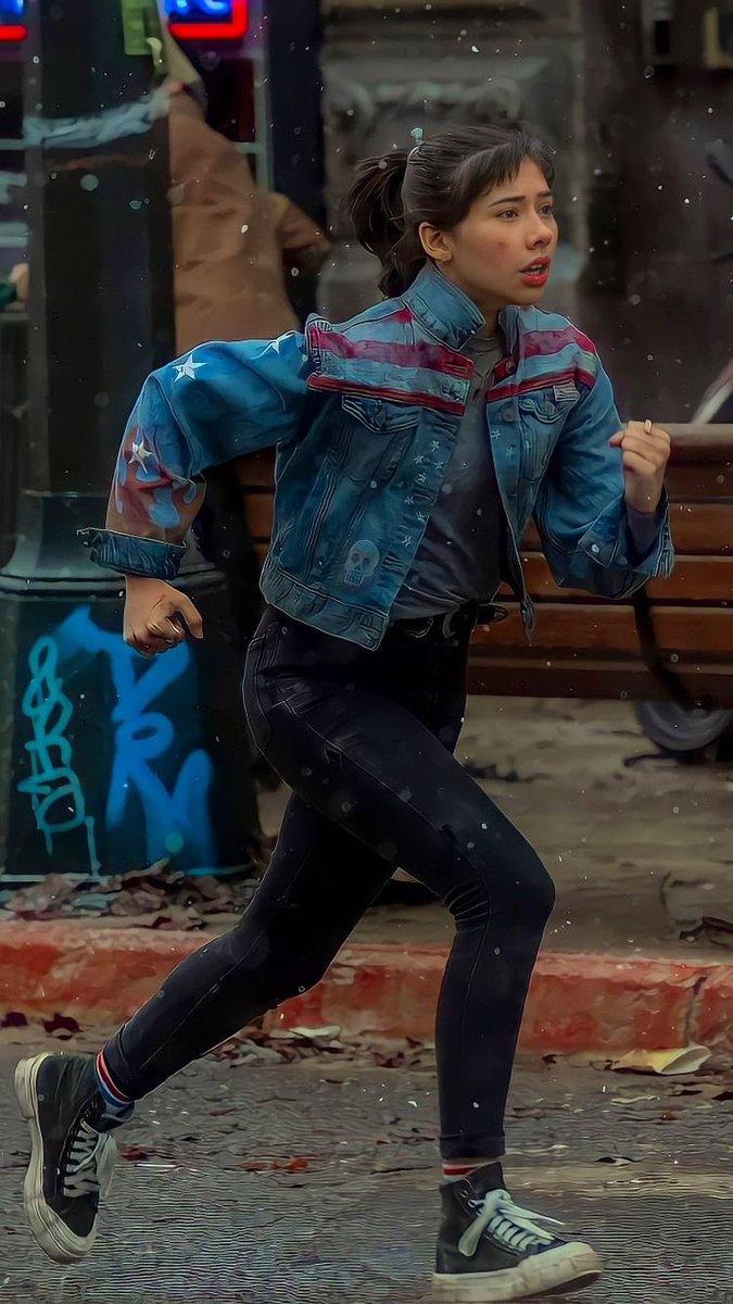 leslieq__'s tweet photo. Me running to tik tok to yell at them to give Xochitl Gomez her tik tok back: https://t.co/RAJZcJdtnT