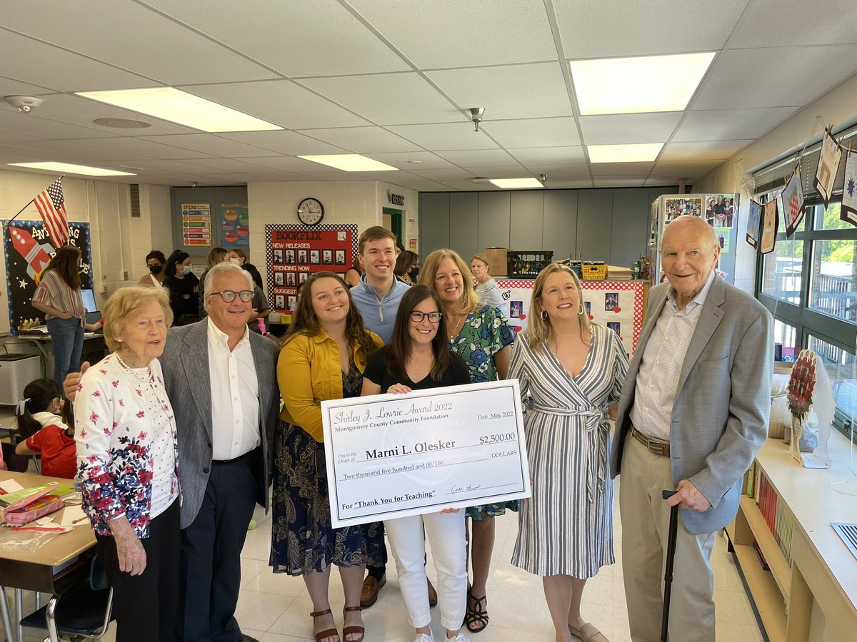 Kim Thompson tweet media