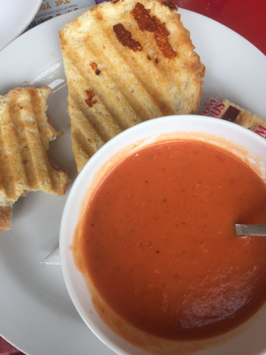 InspireCafe1's tweet photo. #lunchfeature #wednesday Grilled Ham &amp; Cheese w/Soup. Main St. Sandwich w/Caesar. Asparagus Cheese Frittata or Steak &amp; Mushroom Pie w/Tossed. Tomato Garlic or Cream of Broccoli Cauliflower Soup w/Bun. #grilledcheeseandtomatosoup #medhat https://t.co/AeUJ0Itb2s