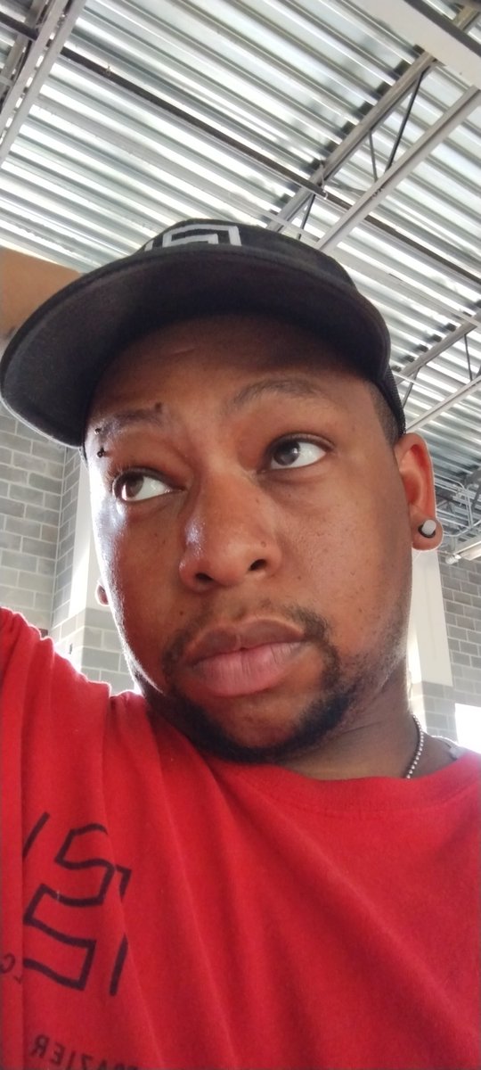 twohachet's tweet photo. So damn hot 🥵 out here https://t.co/GkzeaJb65h