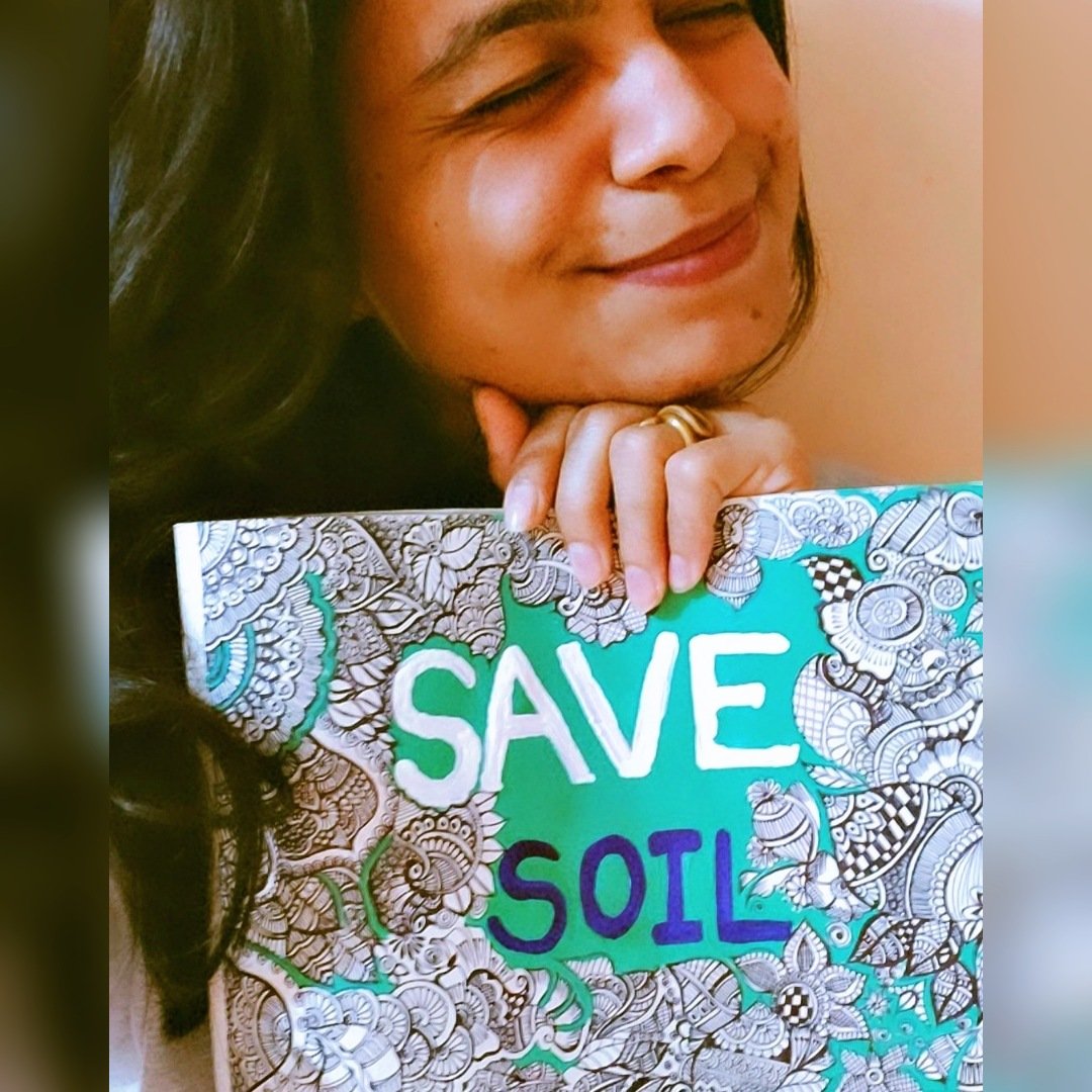 JoshiJhanvi2's tweet photo. If you love painting, remember that paper, colors and paint brushes also come from the soil!😁😁

Let's come together and make it happen 😇🙏 Let's save our soil! Our Mother 💚💙
#UNCCDCOP15 
#SaveSoil 
#ArtForSoil 
#SadhguruJV 
#100DaysForSoil
@cpsavesoil 
@SadhguruJV 
@UNCCD https://t.co/ma1fIZ5pBQ