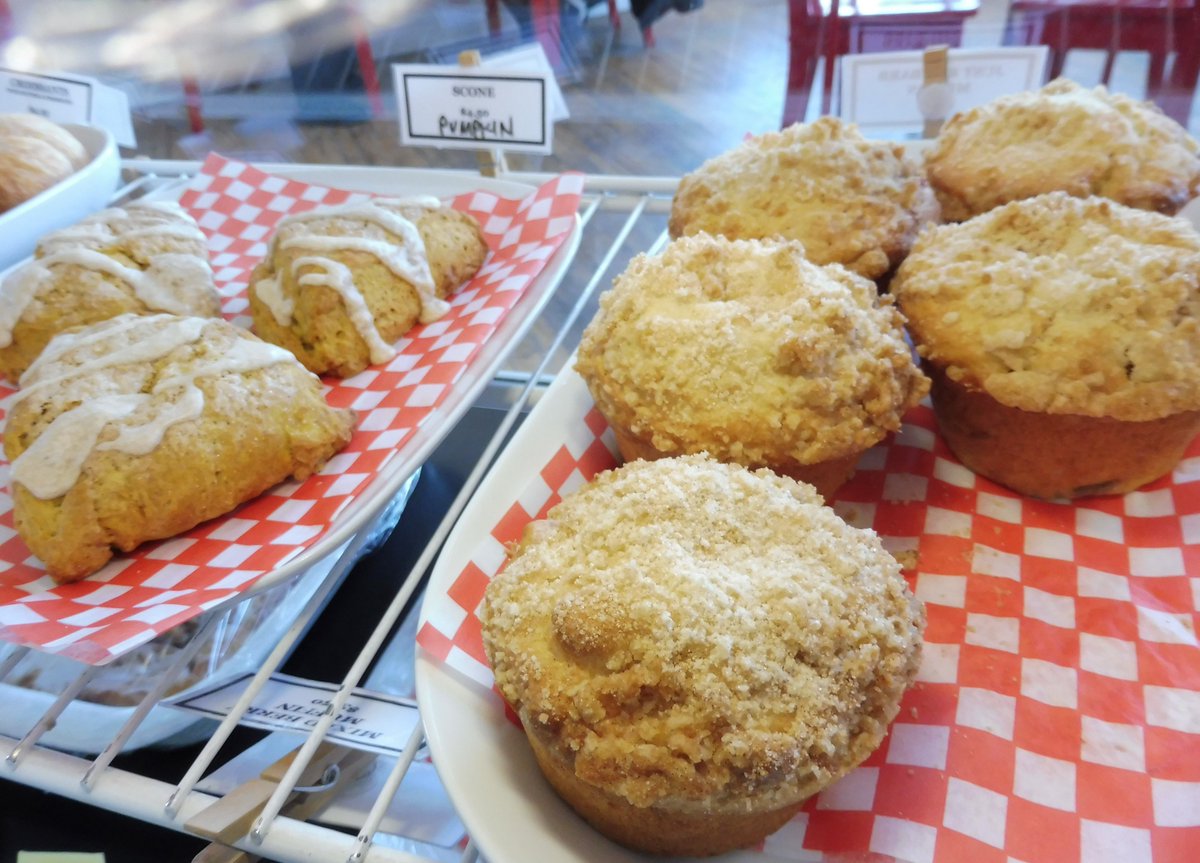 InspireCafe1's tweet photo. Rhubarb #muffins and Blueberry #scones today. #freshbaking #wednesday #medhat https://t.co/5JwnxA7VoD