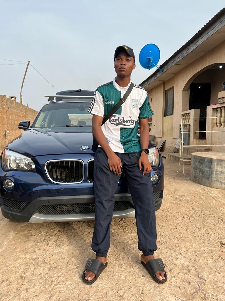 OlaofAbuja01's tweet photo. A Nigga With The Bag Is Everyone's Brother.
.
See My Bag🤣🤌 https://t.co/B0C1EGrQwk