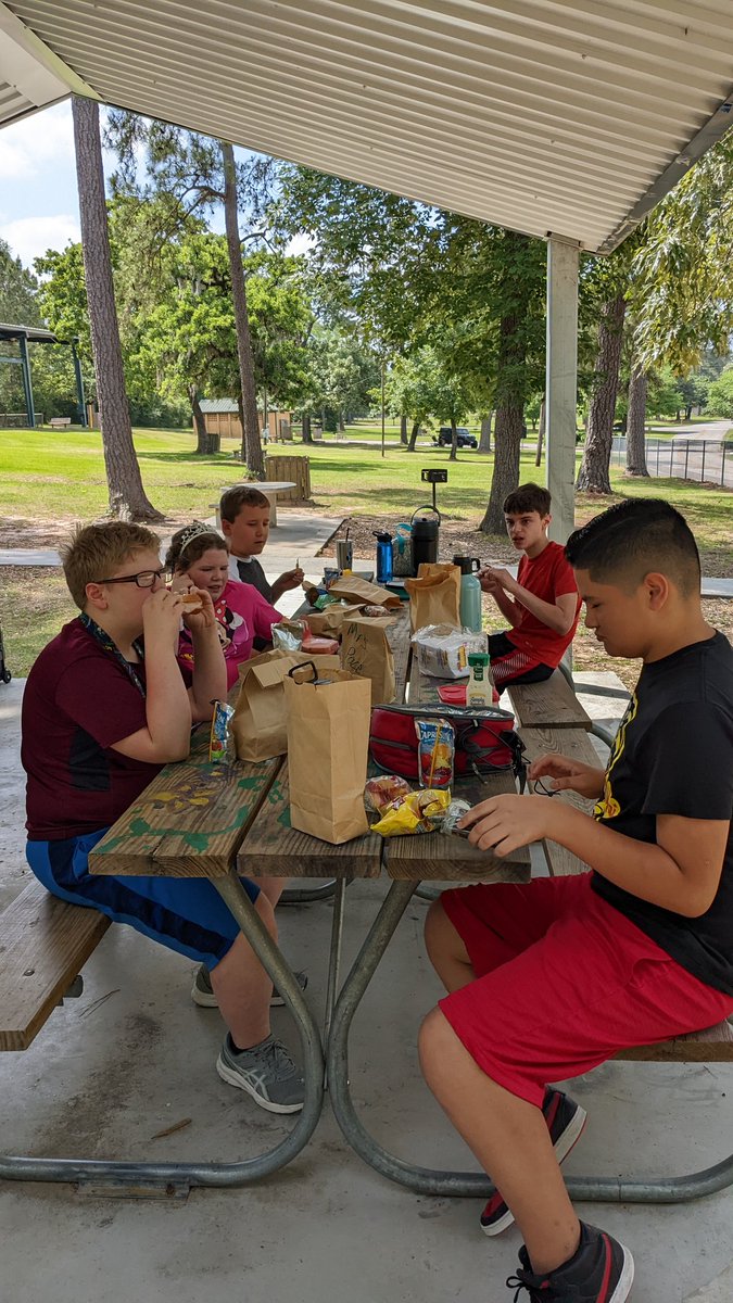TPaceOIS's tweet photo. Nothing like a picnic at Spring Creek Park to wrap up our last CBI of the year! @TStudentsupport @TISDOIS #spiritofinclusion https://t.co/lnX12Qp2Mm