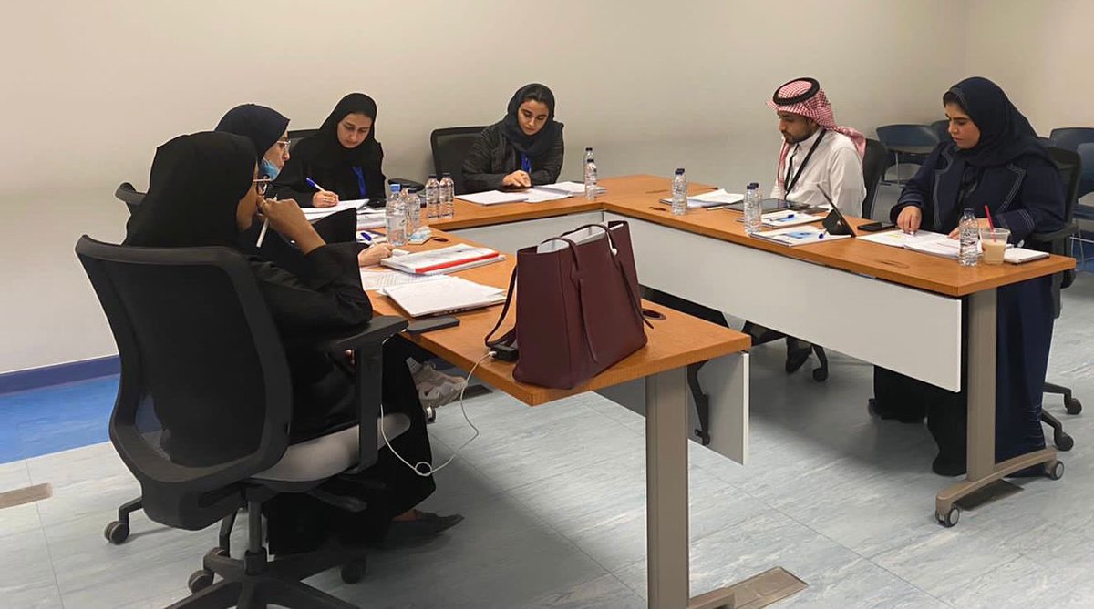 psu_law's tweet photo. مقتطفات من أول مسابقة تحضيرية على مستوى المملكة لمنافسة #التحكيم #التجاري التي تضمنت على ٢٤ جلسات ترافع من قبل فرق ومحكمين من مكاتب مرموقة، ورش عمل، ولجنة نقاش خبراء

#جامعة_الأمير_سلطان https://t.co/C1owEvRKAt