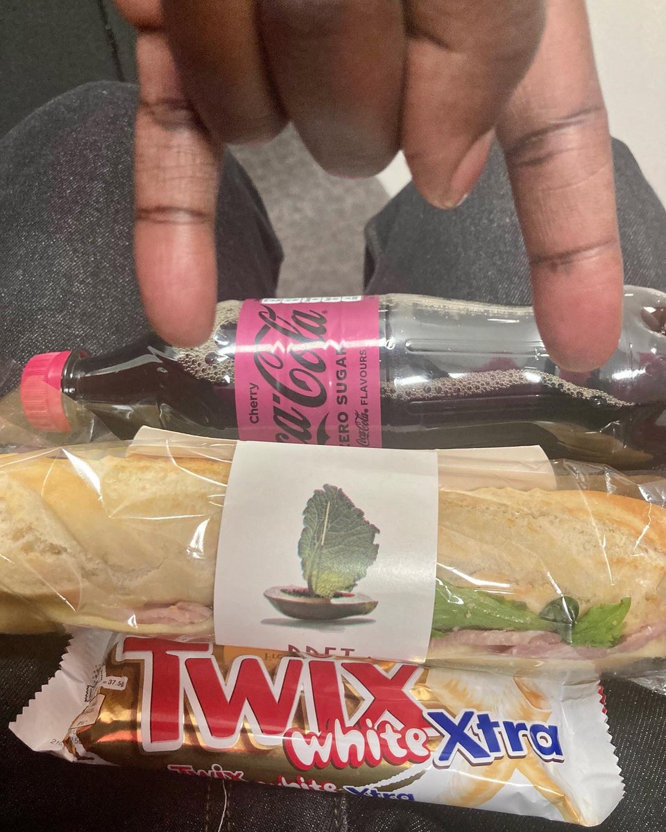 HeavyMetalHQ's tweet photo. 🤘NATIONAL EAT WHAT YOU WANT DAY 🍱 #eatwhatyoulove #food #tesco #waffles #waffle #innocentsmoothie #cocacola #pret #twix #mcdonalds #guinness #ghost #doommetal #linköping #sweden 🇸🇪 #dlr #heavymetal #headbanger #heavymetalguy #heavymetalmaniacs #heavymetallover #heavymetalrules https://t.co/VxDwWUaRPe