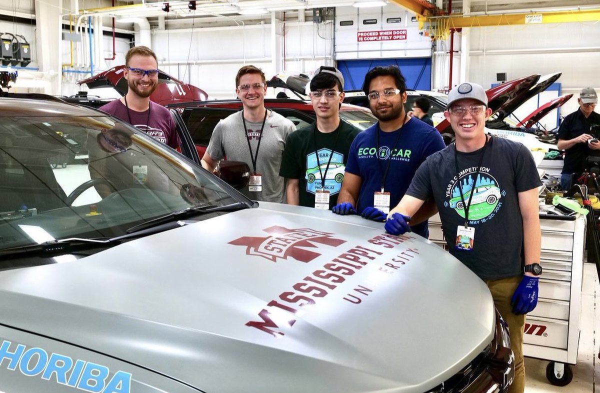 EcoCARChallenge's tweet photo. DAY 3: Good morning from the @GM Desert Proving Ground! It’s Day 3 of competition and teams are making their way through Vehicle Technical Inspections and moving on to Vehicle Testing Events! 

#Year4Competition #BlazerShowdown https://t.co/E1CCTk63bh
