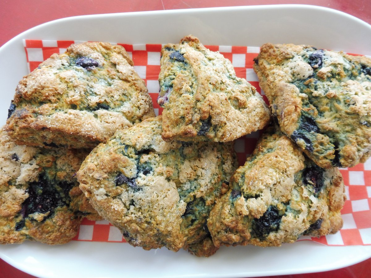 InspireCafe1's tweet photo. Rhubarb #muffins and Blueberry #scones today. #freshbaking #wednesday #medhat https://t.co/5JwnxA7VoD