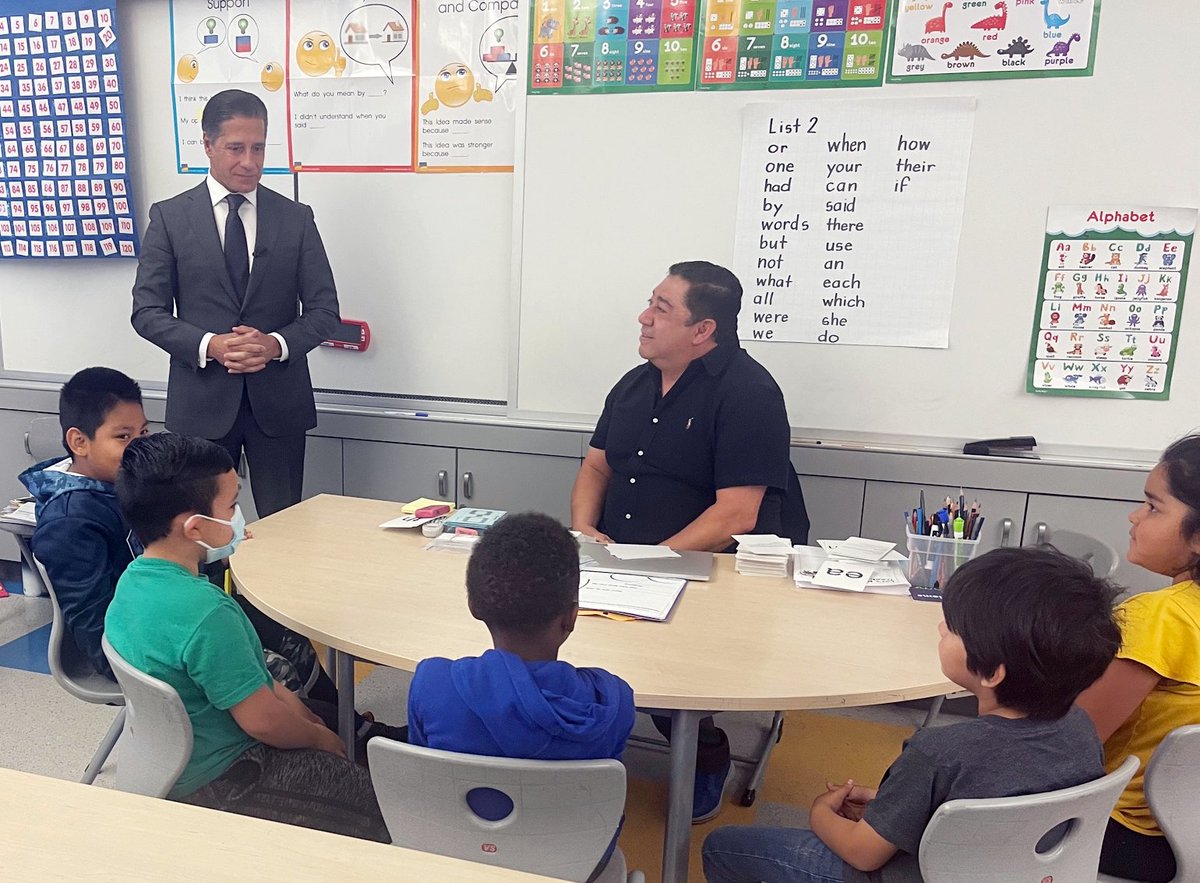 LAUSDSup's tweet photo. What a fun visit to Mr. Garcia's second grade class at @Ninth_Street Elementary. There's nothing like seeing great teaching and learning in action. Thank you for the warm welcome. https://t.co/zmH9Bi7amF