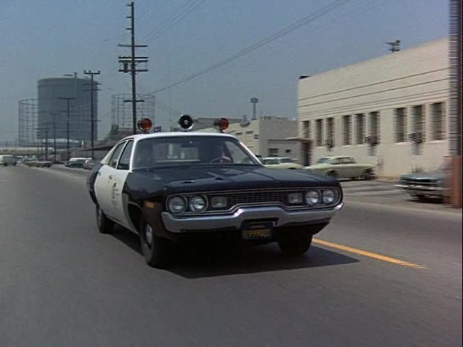 OfficerMalloy's tweet photo. Hot, humid roll call https://t.co/x9toJIEdkO
