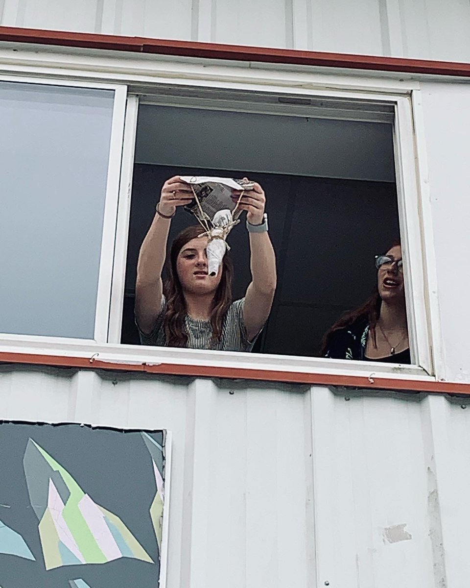 CarolFetters's tweet photo. Physics Egg Drop #welovephysics @CarolFetters @CCBOEAL @John_HoodGH @shanebarnette https://t.co/9jmrbDZ7lI