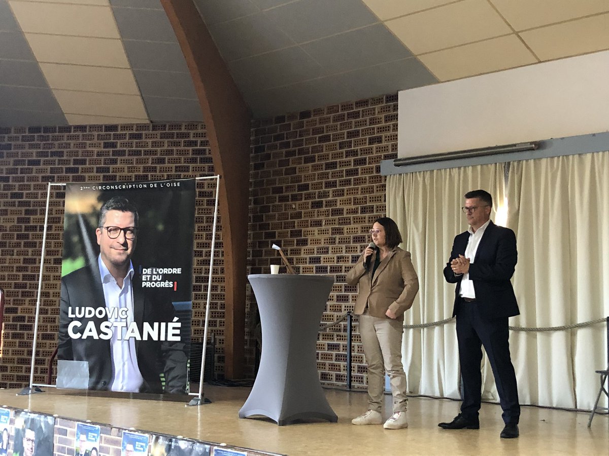 dorianvaillant's tweet photo. « quand on est confronté à l’handicap, à la maladie, à la vieillesse aujourd’hui on laisse les aidants familiaux seuls, on les oublie » sujet important abordé par Elodie Verschuere suppléante @CastanieLudovic https://t.co/1WDFsSKnQY