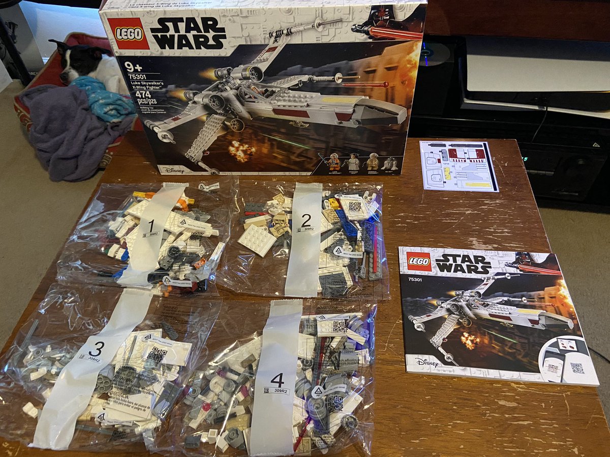 DuncanR2N's tweet photo. My second Lego set as an adult: #Lego #LegoStarWars #XWing #T65B #LukeSkywalkersXWingStarfighter https://t.co/8ICHxZeJFX