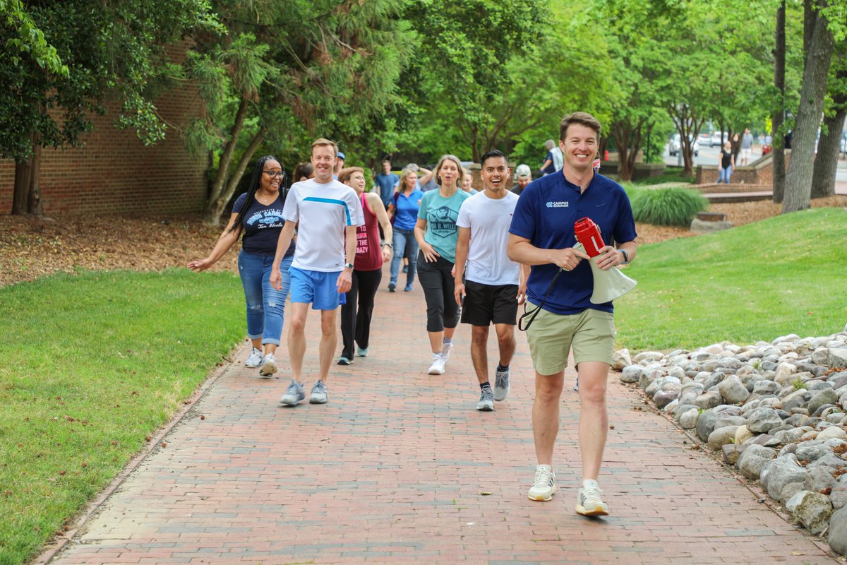 sink123sqdu's tweet photo. Spring Fling 2022 😁🌸 What a success! Thank you to everyone who came out to our annual fun walk/run on Friday, May 6. What a great way to end the semester and stay active! Photos 📸 from the event are now uploaded to our Flickr: https://t.co/BAbHqNxzLK.
#TarHeelsStayActive https://t.co/qf4vG32PM9