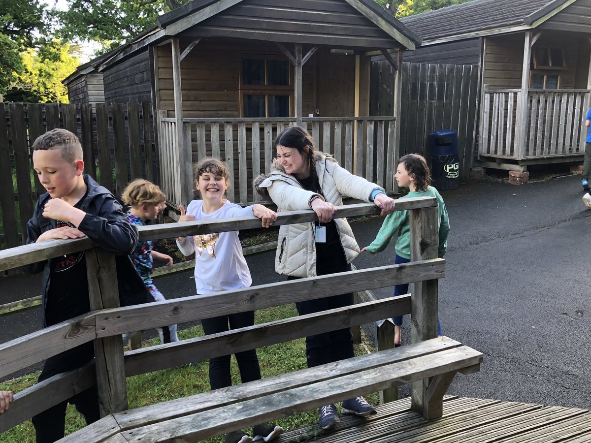 BanisterPrimary's tweet photo. Role playing putting on our harnesses and climbing even higher with our new confidence!! Love it! Blanka has put Miss B in a harness, winched her up and told her to jump! How cute! #howproud https://t.co/Z30xGU0Djc