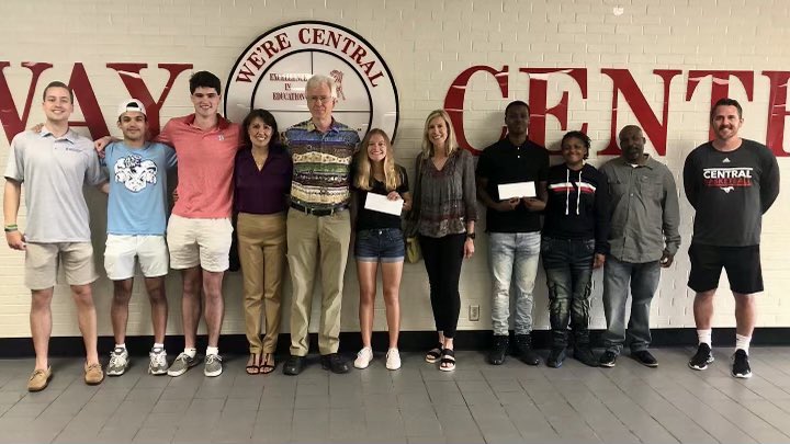 pccoltshoops's tweet photo. Today Cindy &amp; Ralf Wessel presented Christian Pollard &amp; Sophie Bain with the Tyler Wessel Memorial Scholarships. Christian and Sophie are 2 student-athletes who embody all that is good with high school sports and PCH! https://t.co/8xxyqPOK1D