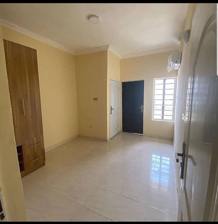 flakkygees's tweet photo. ~~Available For Rent 

••Well maintained 2bedroom available for rent

••Location: Ikota ,Lekki

••Price :2m per annum 

☎️For enquiries/booking 
Call or message me 07032591927 /0906154628 

Asake || Tife https://t.co/WCdnvG1Ws1
